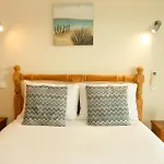 Spacious With Ac, Pool And Garden By Algarve Dream Holidays